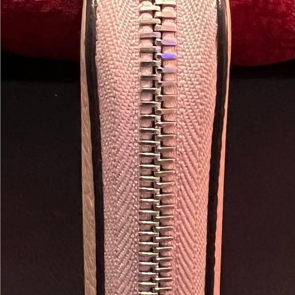 LOUIS VUITTON AUTHENTIC PINK PEBBLED LEATHER LONG ZIPPY WALLET. EUC. - Picture 3 of 12
